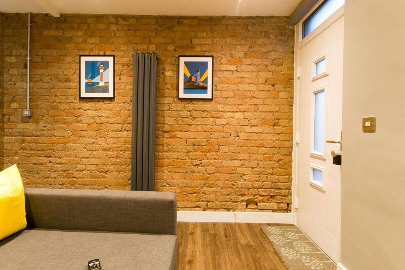 Stylish Home Close To The Beach By Adliv มาร์เกท ภายนอก รูปภาพ